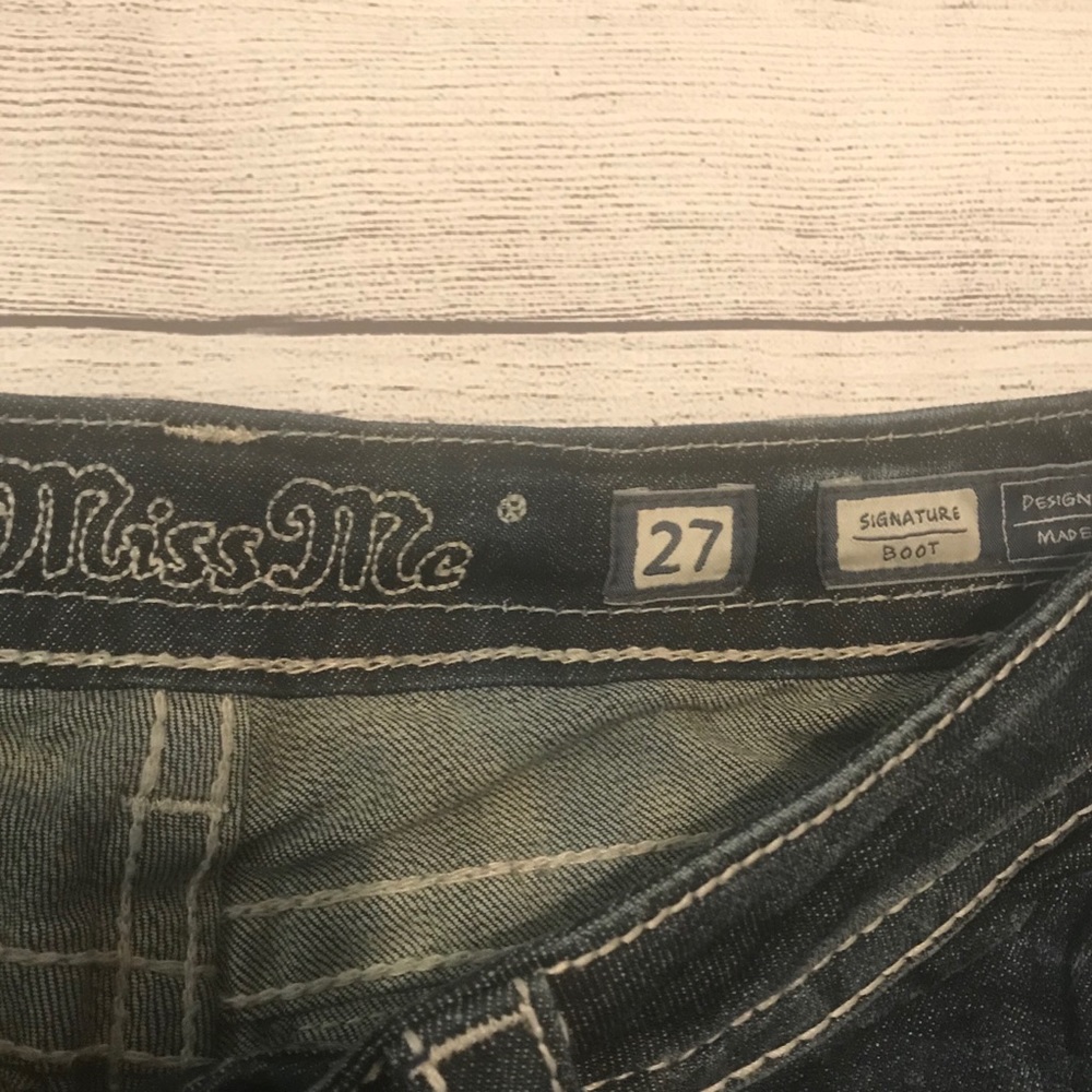 Miss Me Signature Boot Stretch Jean - Picture 4 of 6